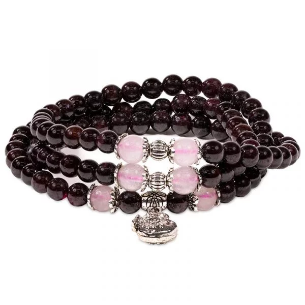 Armband met bedeltje rode granaat elastisch -- 0.5 cm