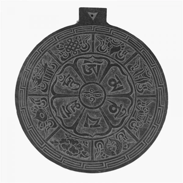 Leisteen reliëf acht voorspoedsymbolen en OMPMH -- 24 cm