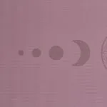 Yogi & Yogini Premium TPE yogamat Bloem des Levens lila - 61 cm x 183 cm  x 0,5 cm - Afbeelding 5